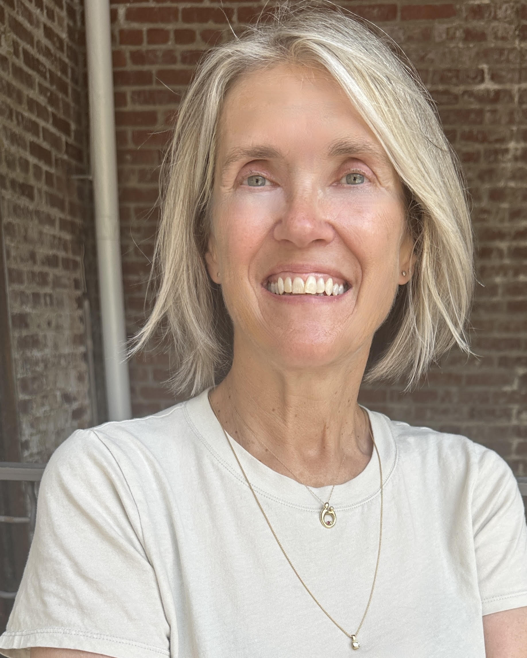 Dr. Elizabeth Lewis